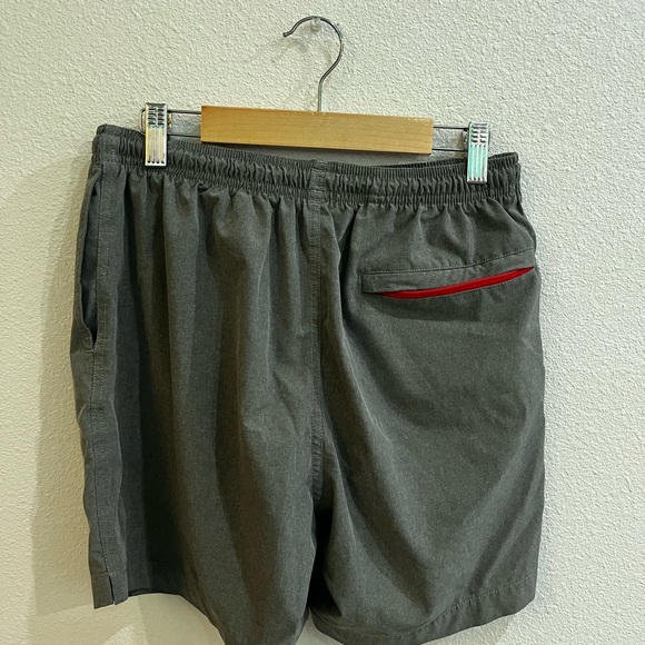 Chubbies Gym Hybrid Shorts (The Stonehenge’s) 5.5 Inseam Size Small - Picture 2 of 4